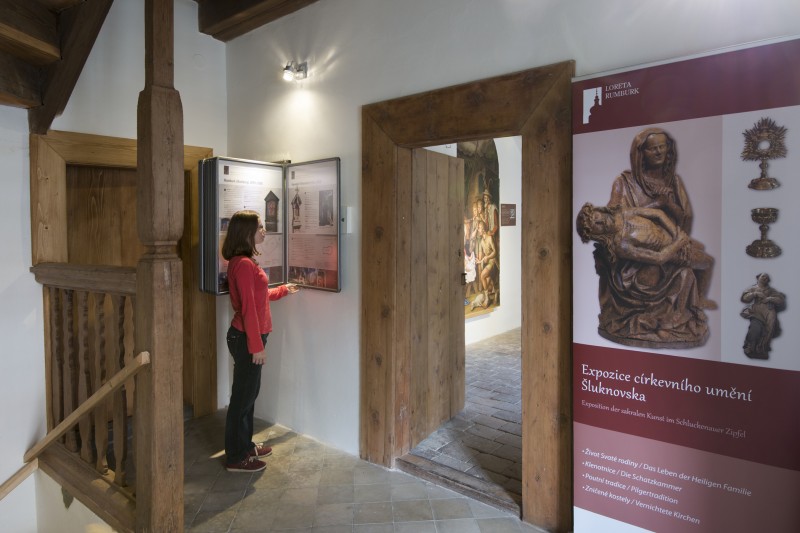 Výstava o křížových cestách Šluknovska v Expozici církevního umění Šluknovska. Foto Jiří Stejskal